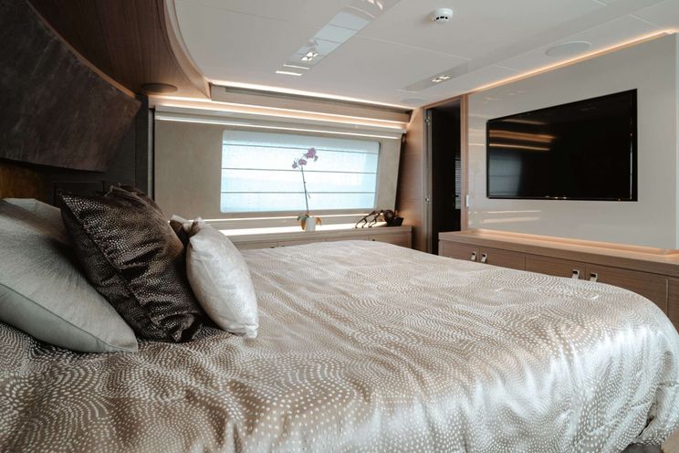 Charter Yacht BONUS ROUND - Ferretti Custom Line Navetta 28 - 5 Cabins - Nassau - Exumas - Bahamas