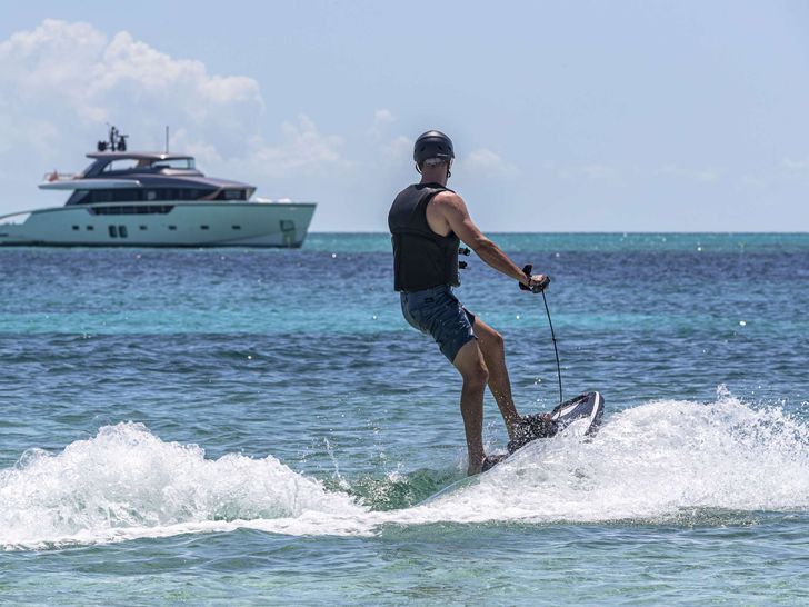 NO MATTER WHAT - Water toys NO MATTER WHAT - Water toys