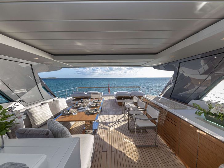 NO MATTER WHAT - Alfresco dining NO MATTER WHAT - Alfresco dining