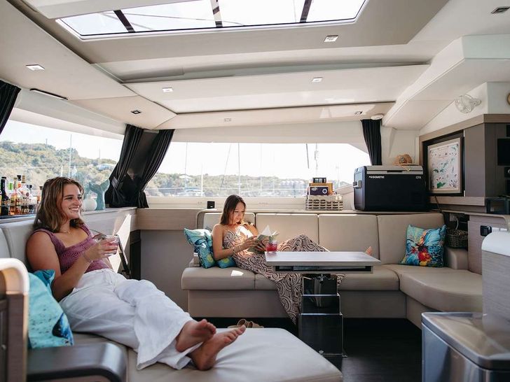 TEDAVI - Fountain Pajot Aura 51 - Salon TEDAVI - Fountain Pajot Aura 51 - Salon