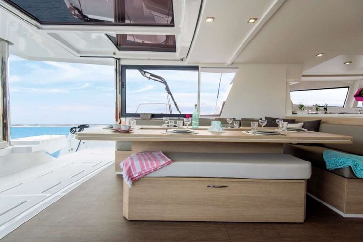 Charter Yacht SOUTHERN QUEEN - Bali 5.4 - 5 Cabins - BVI - USVI - St Thomas - Tortola