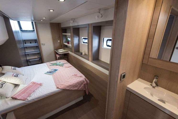 Charter Yacht SOUTHERN QUEEN - Bali 5.4 - 5 Cabins - BVI - USVI - St Thomas - Tortola