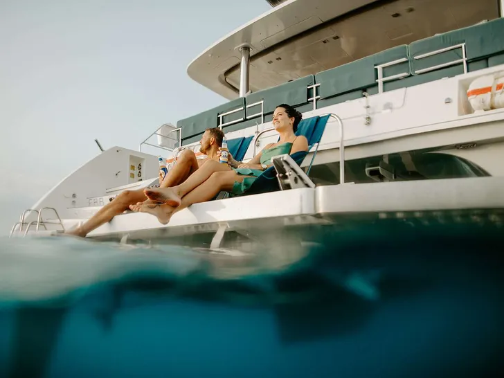 EBB&FLOW Lagoon 560 - swim platform EBB&FLOW Lagoon 560 - swim platform