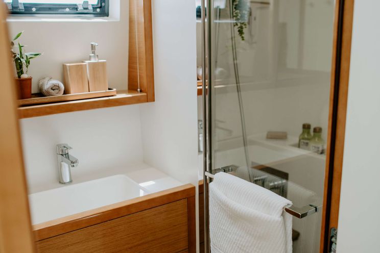 Charter Yacht EBB&FLOW - Lagoon 560 - 3 Cabins - Tortola - Anegada - Virgin Gorda - BVI - Caribbean