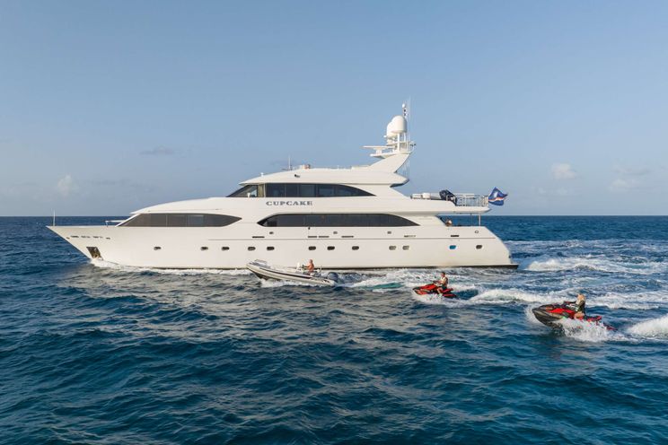 Charter Yacht CUPCAKE - Westship 132 - 5 Cabins - Nassau - Staniel Cay - Exumas