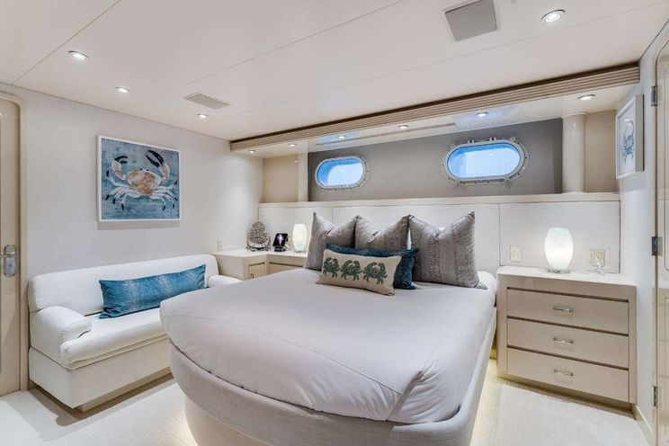 Charter Yacht CUPCAKE - Westship 132 - 5 Cabins - Nassau - Staniel Cay - Exumas