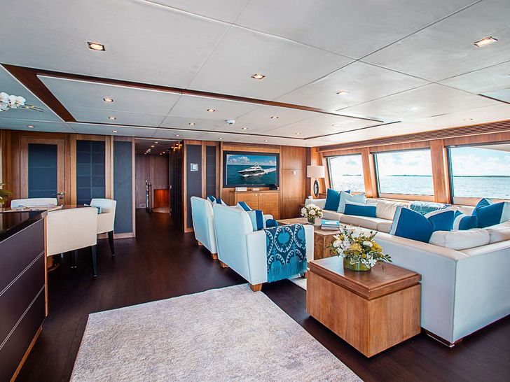 ACACIA - Bridge deck salon ACACIA - Bridge deck salon