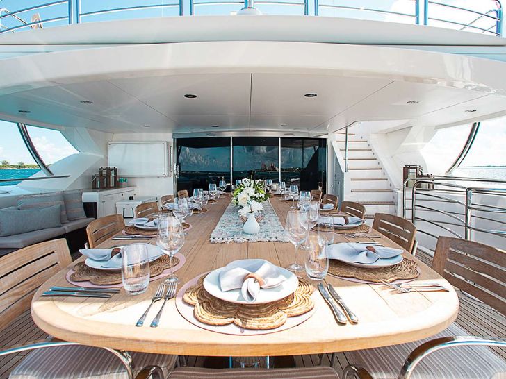 ACACIA - Bridge deck aft dining ACACIA - Bridge deck aft dining