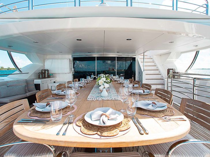 ACACIA - Bridge deck aft dining