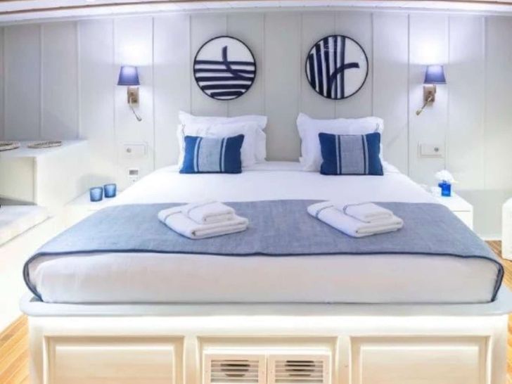 CAUSTIC 40m Custom Gulet VIP Room CAUSTIC 40m Custom Gulet VIP Room
