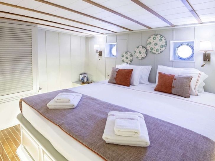CAUSTIC 40m Custom Gulet Double Cabin 2 CAUSTIC 40m Custom Gulet Double Cabin 2