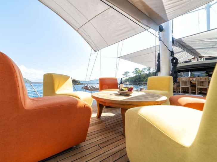 CAUSTIC 40m Custom Gulet Sofas CAUSTIC 40m Custom Gulet Sofas