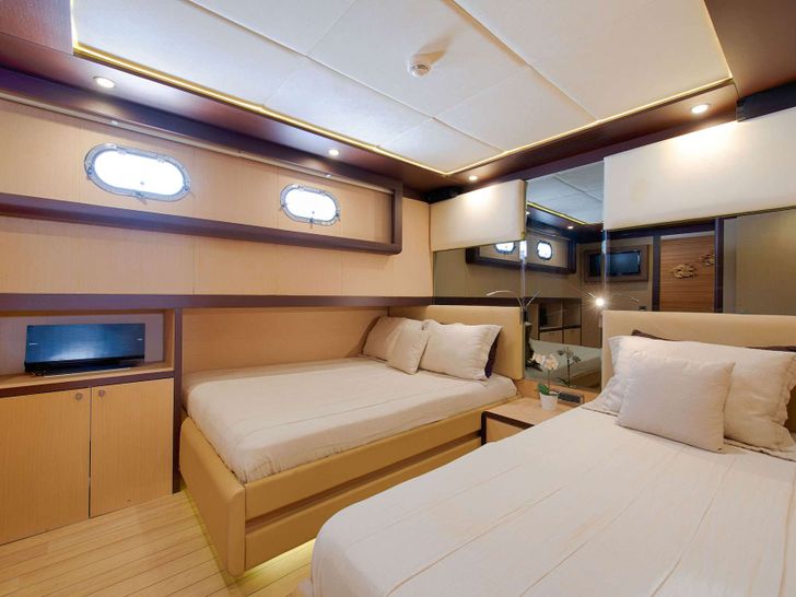 THE WALL 40m Custom Gulet Twin Beds THE WALL 40m Custom Gulet Twin Beds