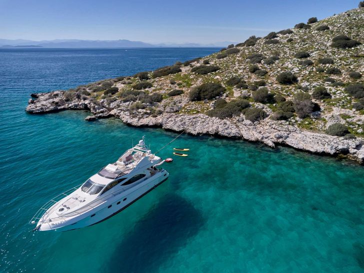 LADY L Altamar 64 - anchored LADY L Altamar 64 - anchored