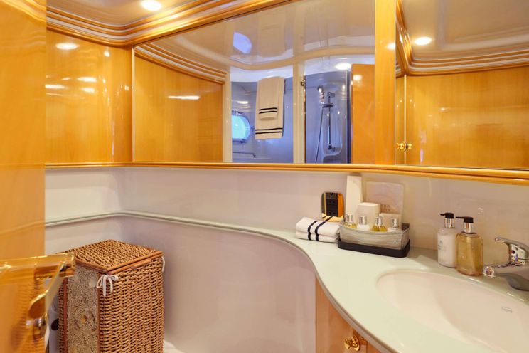 Charter Yacht LADY L - Altamar 64 - 4 Cabins - Athens - Mykonos - Paros - Cyclades - Greece