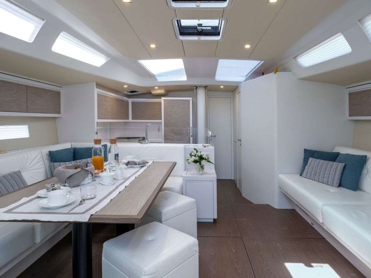 PURA FOLLIA Felci Yacht Design 60 - saloon PURA FOLLIA Felci Yacht Design 60 - saloon