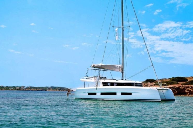 Charter Yacht DOLCE VITA - Dufour 48 - 4 Cabins - Nassau - Exumas - Staniel Cay - Bahamas