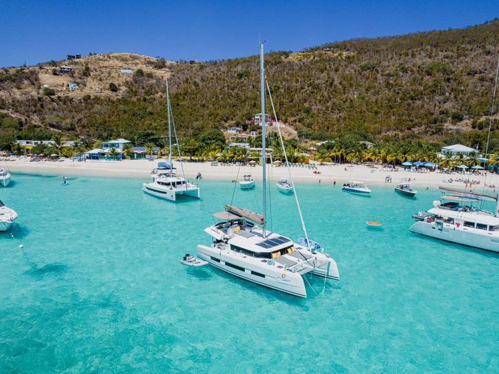 DOLCE VITA Dufour 48 - anchored with the other yachts DOLCE VITA Dufour 48 - anchored with the other yachts
