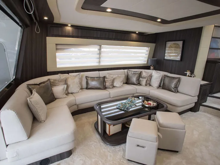 SOFIA D - Ferreti 76,saloon seating SOFIA D - Ferreti 76,saloon seating