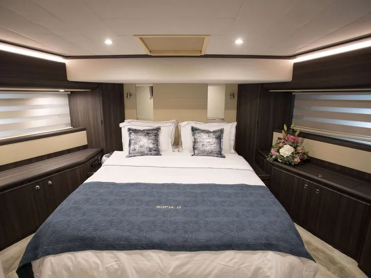 SOFIA D - Ferreti 76,VIP cabin bed SOFIA D - Ferreti 76,VIP cabin bed
