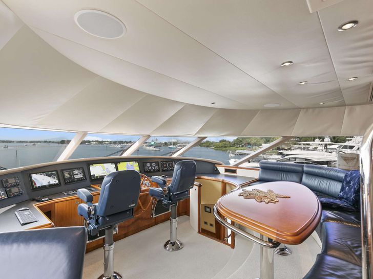 EDEN - Westport 112,cockpit EDEN - Westport 112,cockpit