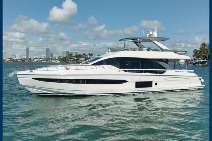 Charter Yacht BOATOX - Azimut 78 - 4 Cabins - Miami - Florida East Coast - USA