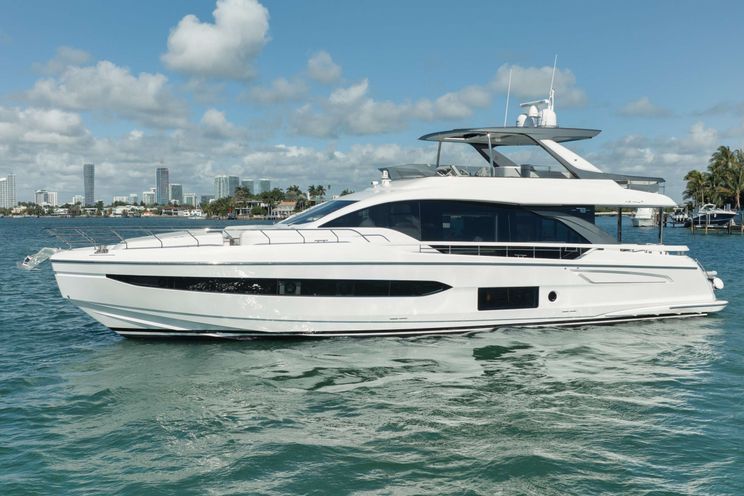 Charter Yacht BOATOX - Azimut 78 - 4 Cabins - Miami - Florida East Coast - USA