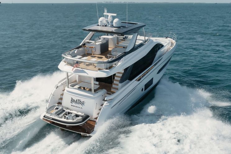 Charter Yacht BOATOX - Azimut 78 - 4 Cabins - Miami - Florida East Coast - USA