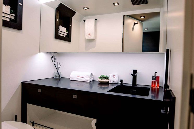 Charter Yacht CECE - Vanquish 45 ft - 1 Cabin - Miami - Florida - Southeast USA