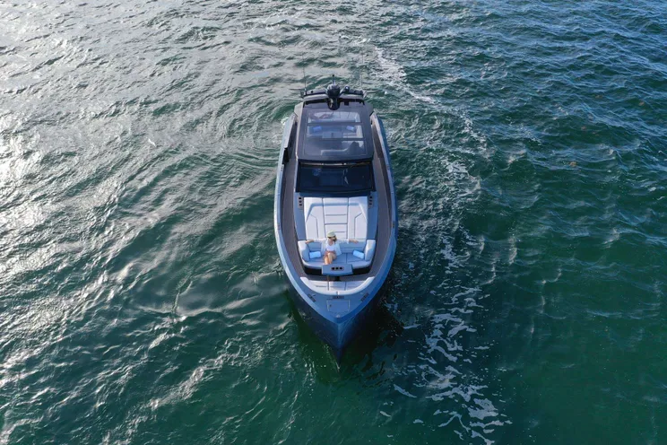 Charter Yacht CECE - Vanquish 45 ft - 1 Cabin - Miami - Florida - Southeast USA