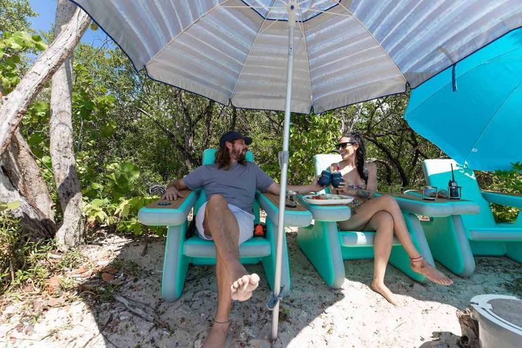 Charter Yacht LAGO PARADISE - Sunseeker Manhattan 70 - 4 Cabins - Miami - Florida East Coast - Southeast USA - Bahamas