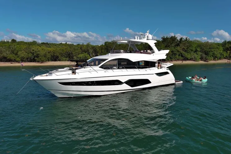 Charter Yacht LAGO PARADISE - Sunseeker Manhattan 70 - 4 Cabins - Miami - Florida East Coast - Southeast USA - Bahamas