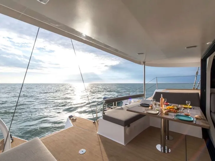 L'OCTANT Neel 51 - aft deck L'OCTANT Neel 51 - aft deck