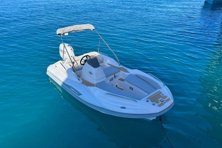 Charter Yacht GRACE - Aquila 54 - 4 Cabins - Tortola - Anegada - Virgin Gorda - British Virgin Islands - Caribbean