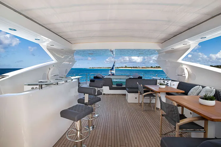 Charter Yacht EVEREAST - Sunseeker 115 - 5 Cabins - Monaco - Cannes - St Tropez
