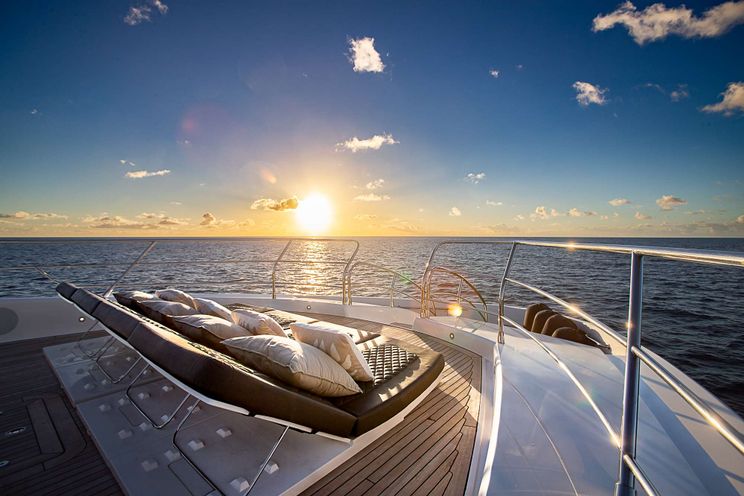 Charter Yacht EVEREAST - Sunseeker 115 - 5 Cabins - Monaco - Cannes - St Tropez