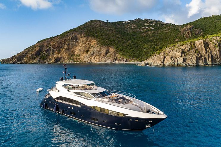 Charter Yacht EVEREAST - Sunseeker 115 - 5 Cabins - Monaco - Cannes - St Tropez