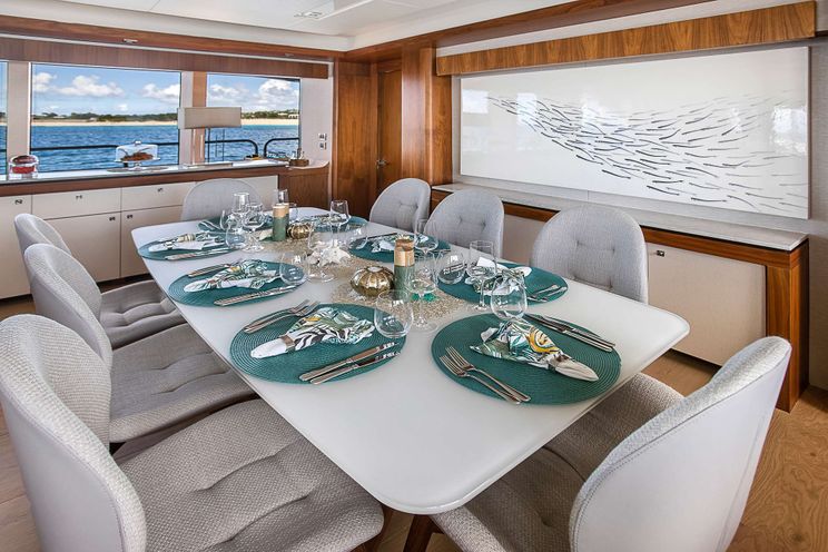 Charter Yacht EVEREAST - Sunseeker 115 - 5 Cabins - Monaco - Cannes - St Tropez