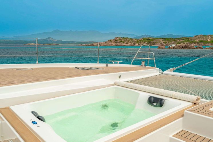 Charter Yacht SEMPER FIDELIS - Fountaine Pajot Alegria 67 - 4 Cabins - Nassau - Exumas - Bahamas