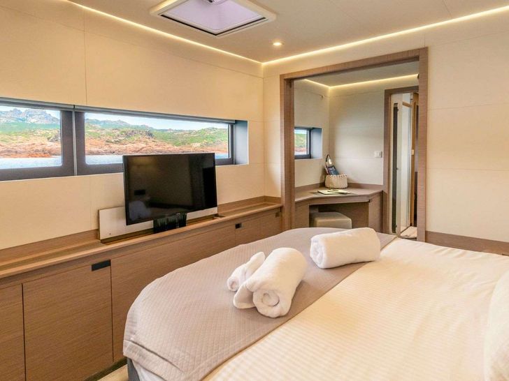 SEMPER FIDELIS Fountaine Pajot Alegria 67 - cabin 1 SEMPER FIDELIS Fountaine Pajot Alegria 67 - cabin 1