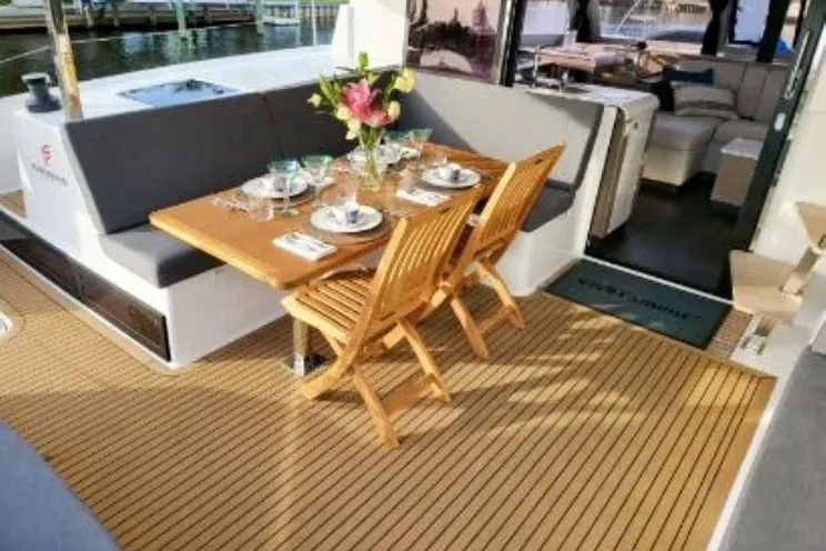 Charter Yacht VIVE LAMOUR - Fountaine Pajot Isla 40 - 2 Cabins - Nassau - Exumas - The Abacos - Bahamas