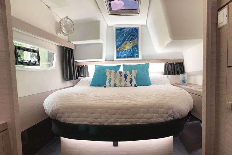 Charter Yacht VIVE LAMOUR - Fountaine Pajot Isla 40 - 2 Cabins - Nassau - Exumas - The Abacos - Bahamas