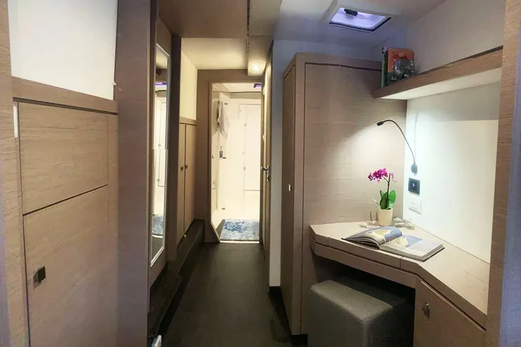 Charter Yacht VIVE LAMOUR - Fountaine Pajot Isla 40 - 2 Cabins - Nassau - Exumas - The Abacos - Bahamas