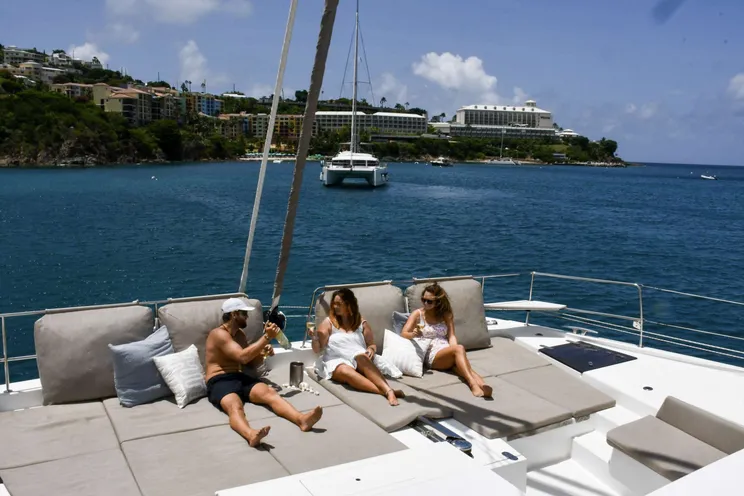 Charter Yacht ESCAPADE - Bali 5.4 - 4 cabins - BVI - USVI - St Thomas - Tortola