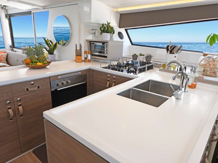 ESCAPADE - Bali 5.4 - Galley ESCAPADE - Bali 5.4 - Galley