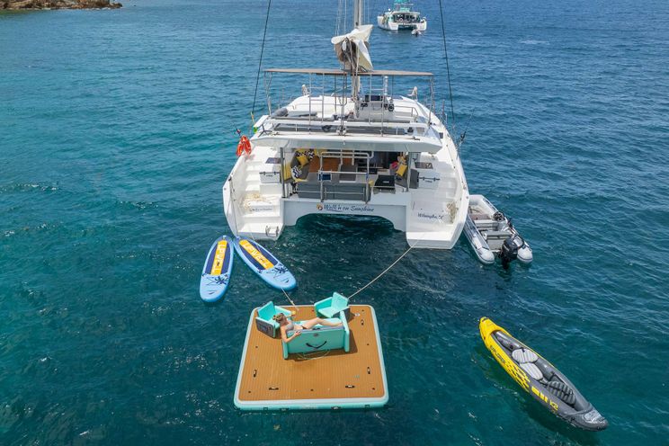 Charter Yacht WALK`N ON SUNSHINE - Dufour 48 - 4 Cabins - Grenadines - Windwards - BVI - USVI - Caribbean