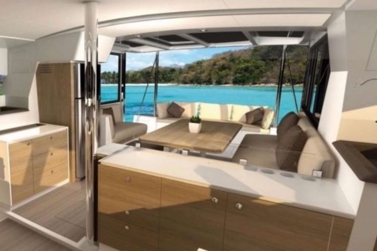 Charter Yacht PURPUS - Bali 4.1 - 3 cabins - Florida - Keys