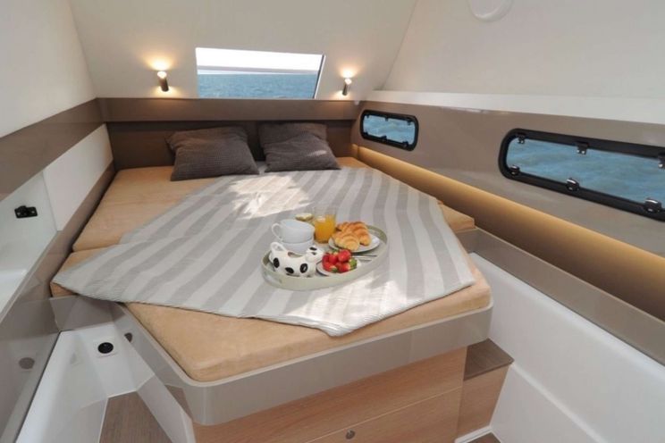 Charter Yacht PURPUS - Bali 4.1 - 3 cabins - Florida - Keys