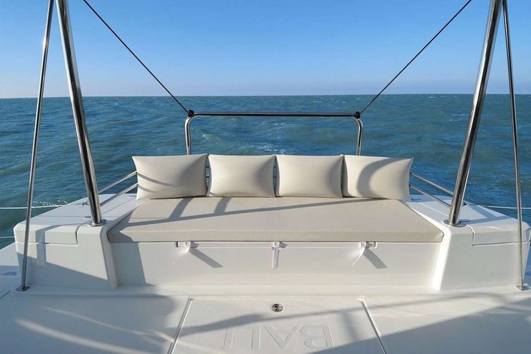 Charter Yacht PURPUS - Bali 4.1 - 3 cabins - Florida - Keys