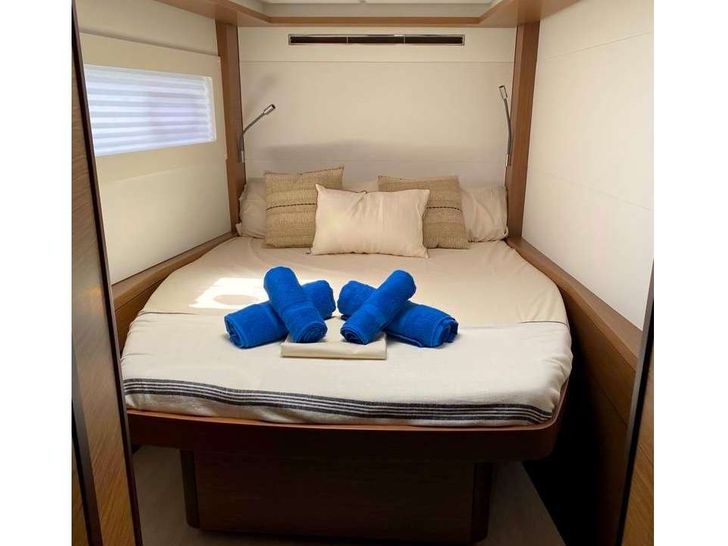 SARAMIMI -Forward Guest Cabin SARAMIMI -Forward Guest Cabin